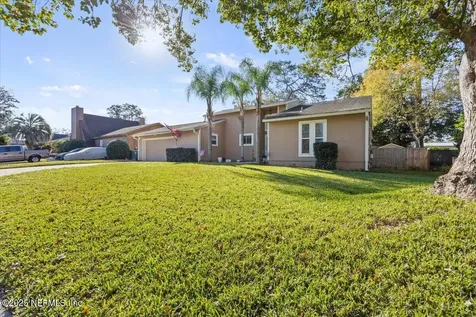 7060 Holiday Hill Court Jacksonville FL 32216