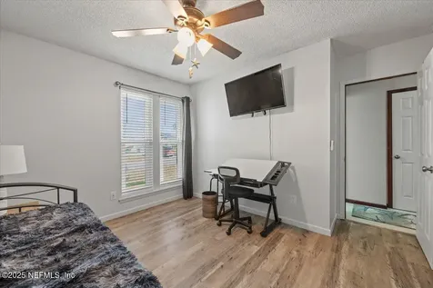 7060 Holiday Hill Court Jacksonville FL 32216