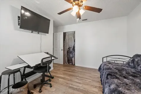 7060 Holiday Hill Court Jacksonville FL 32216