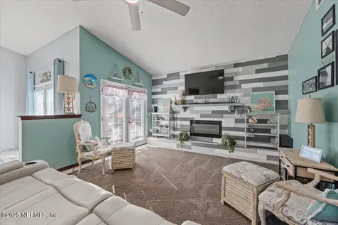 7060 Holiday Hill Court Jacksonville FL 32216