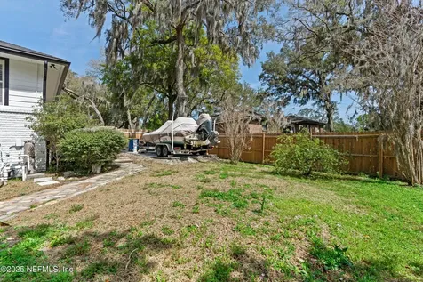 11724 Marthas Vinyard Court Jacksonville FL 32225