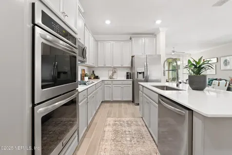 3281 Montilla Drive Jacksonville FL 32246
