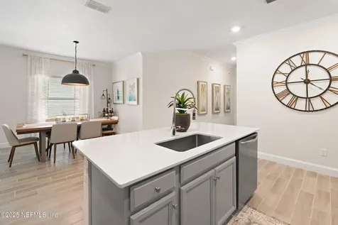 3281 Montilla Drive Jacksonville FL 32246