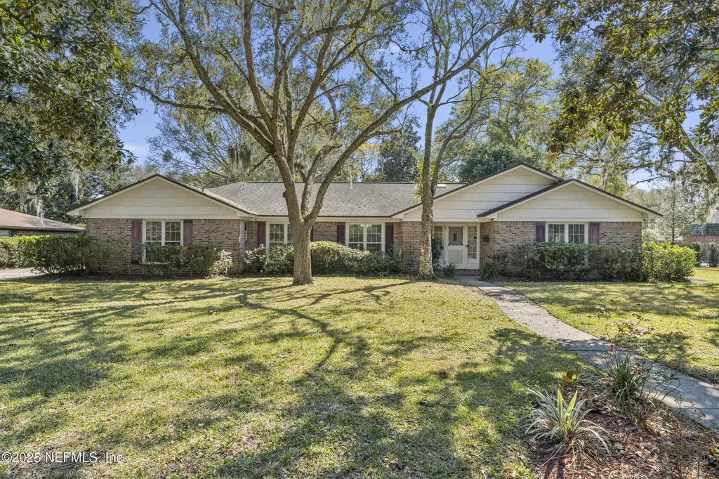 7438 Buckskin Trail S Jacksonville FL 32277