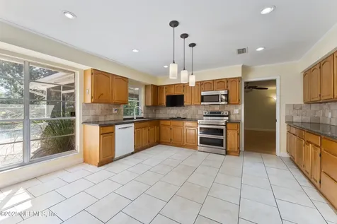 7438 Buckskin Trail S Jacksonville FL 32277