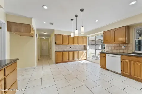 7438 Buckskin Trail S Jacksonville FL 32277