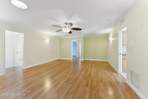 7438 Buckskin Trail S Jacksonville FL 32277