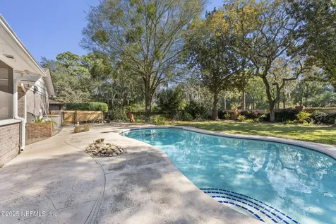 7438 Buckskin Trail S Jacksonville FL 32277