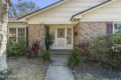 7438 Buckskin Trail S Jacksonville FL 32277