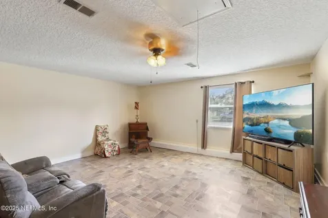 3026 Apalachicola Boulevard Middleburg FL 32068