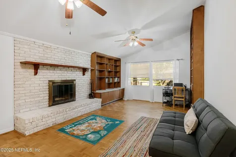 5433 Whitney Street Jacksonville FL 32277