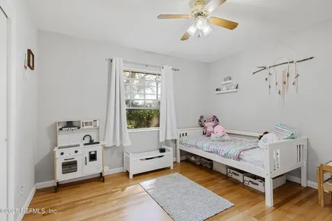 5433 Whitney Street Jacksonville FL 32277