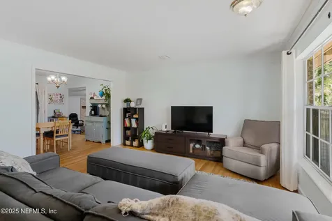 5433 Whitney Street Jacksonville FL 32277