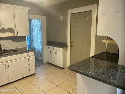 5465 Commerce Street Jacksonville FL 32211