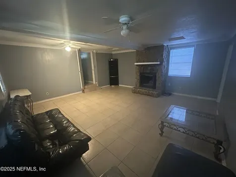 5465 Commerce Street Jacksonville FL 32211