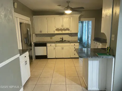 5465 Commerce Street Jacksonville FL 32211