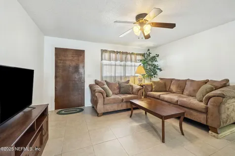 10720 Luana Drive N Jacksonville FL 32246