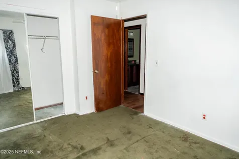 11339 Island Shore Drive W Jacksonville FL 32218