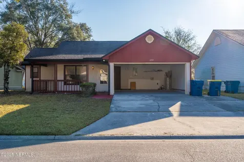 11339 Island Shore Drive W Jacksonville FL 32218