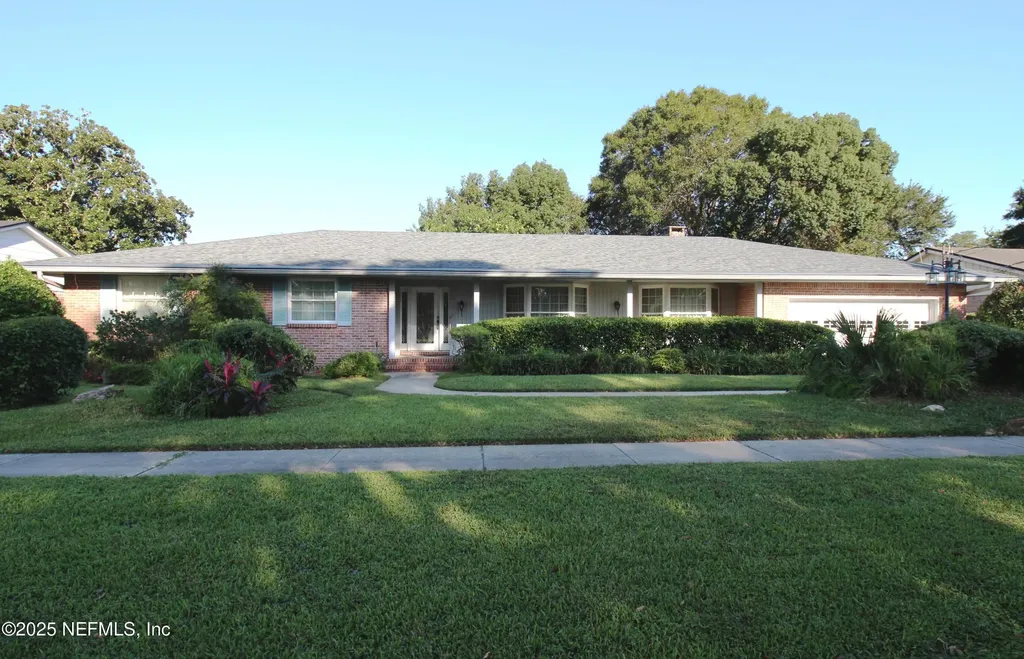 1172 Catalina Road W Jacksonville FL 32216
