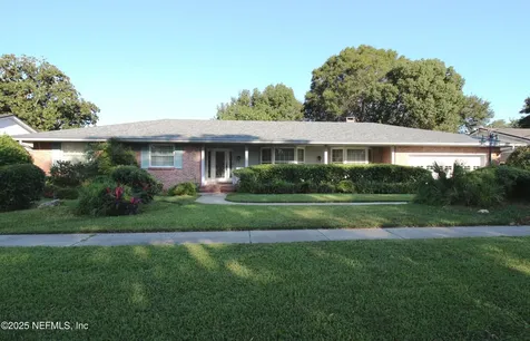 1172 Catalina Road W Jacksonville FL 32216