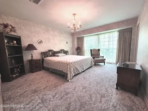 1172 Catalina Road W Jacksonville FL 32216