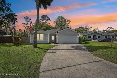 411 N Cypress Avenue Green Cove Springs FL 32043