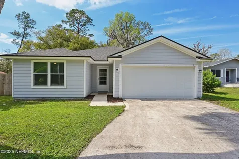 411 N Cypress Avenue Green Cove Springs FL 32043