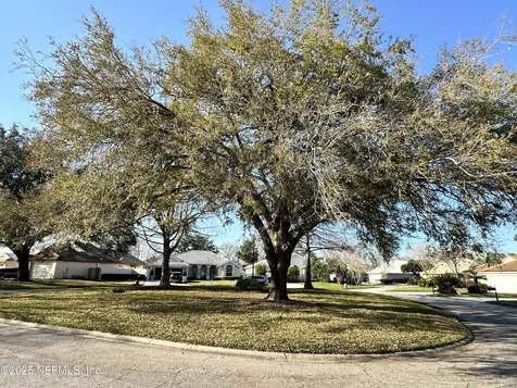 4044 Mizner Court Jacksonville FL 32217