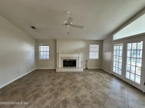 4044 Mizner Court Jacksonville FL 32217