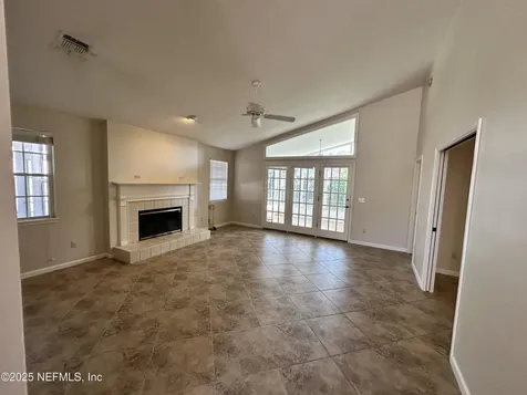 4044 Mizner Court Jacksonville FL 32217