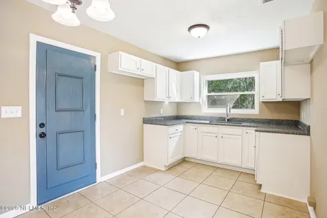 6753 Cherbourg Avenue S Jacksonville FL 32205