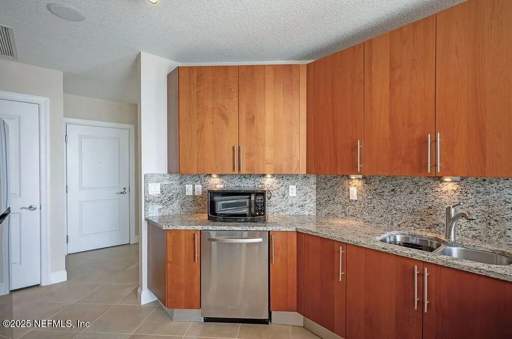 1431 Riverplace Boulevard Jacksonville FL 32207