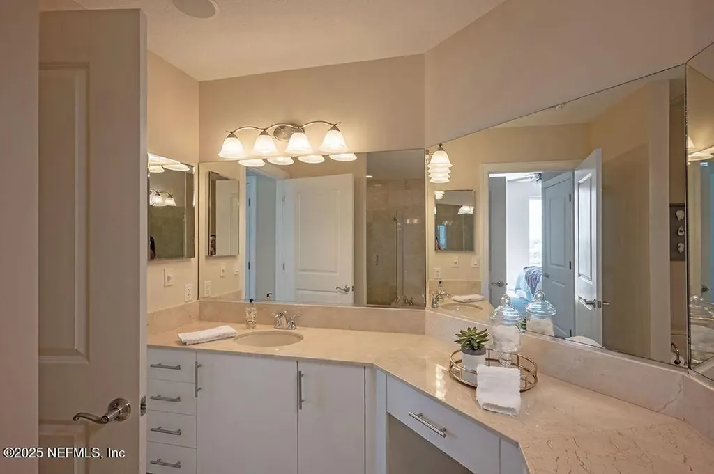 1431 Riverplace Boulevard Jacksonville FL 32207