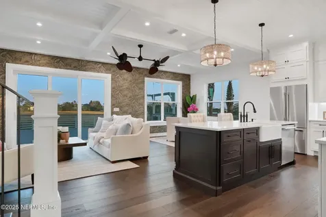 4137 Sunrise Cove Way Jacksonville FL 32250