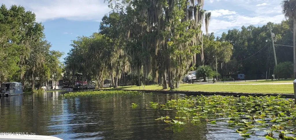 117 Park Drive Satsuma FL 32189