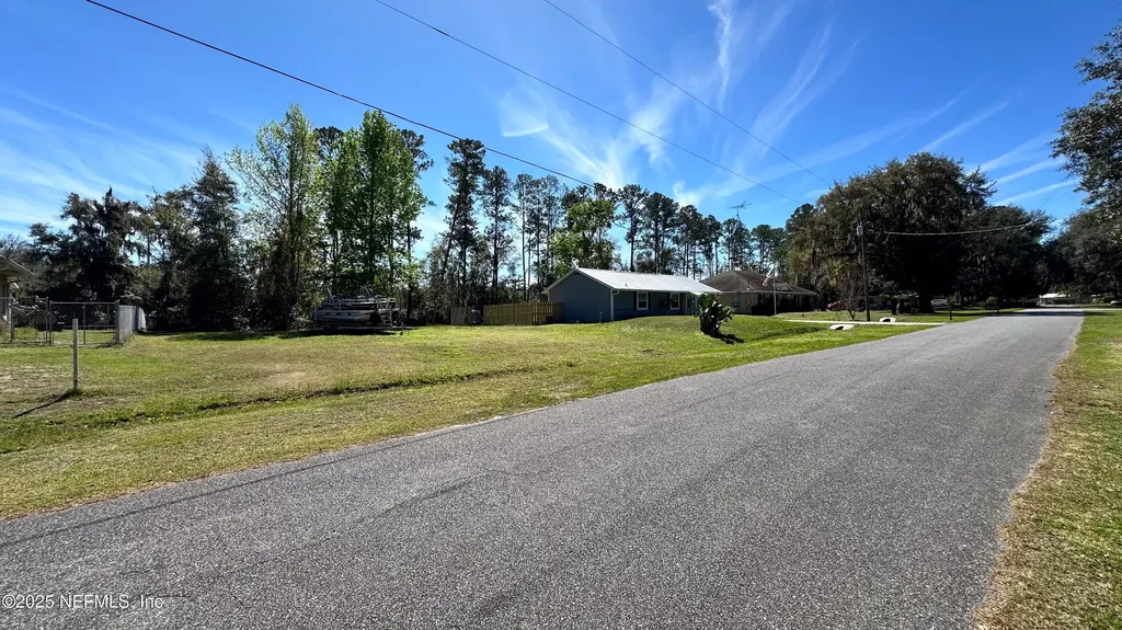 117 Park Drive Satsuma FL 32189
