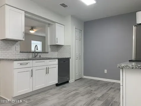 5653 Ellis Trace Drive Jacksonville FL 32205