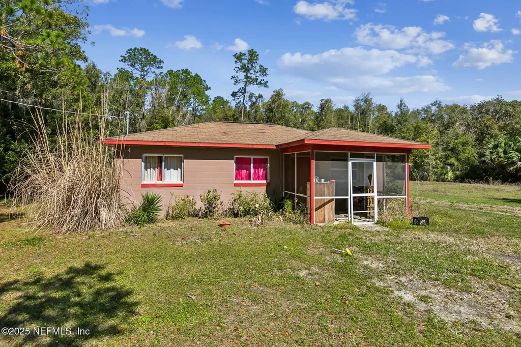 616 Palmetto Street Welaka FL 32193