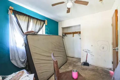 616 Palmetto Street Welaka FL 32193