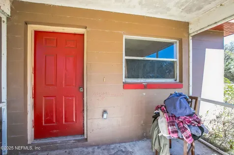 616 Palmetto Street Welaka FL 32193
