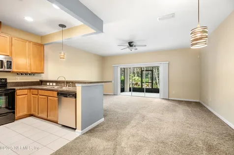 5879 Moonstone Court Jacksonville FL 32258