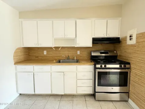 1869 Doyon Court Jacksonville FL 32210