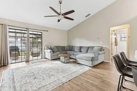 1660 Hawkins Cove Drive W Jacksonville FL 32246