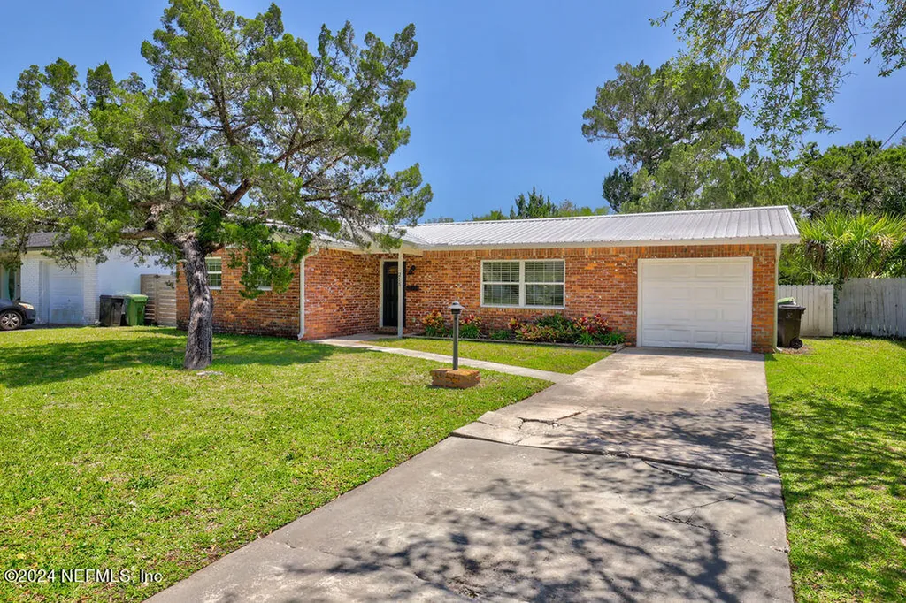 215 Carver Street W St. Augustine FL 32080