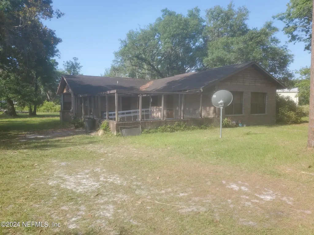 115 Lake Street Pomona Park FL 32181