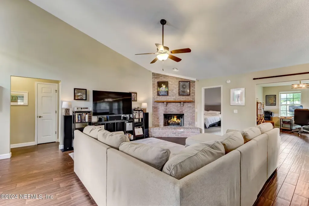 8721 Goodbys Trace Court Jacksonville FL 32217