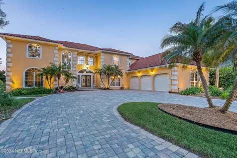 5477 River Trail Road N Jacksonville FL 32277