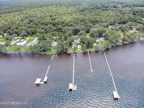 3957 Susan Drive Green Cove Springs FL 32043