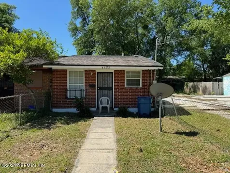 4632 Ken Knight Drive N Jacksonville FL 32209